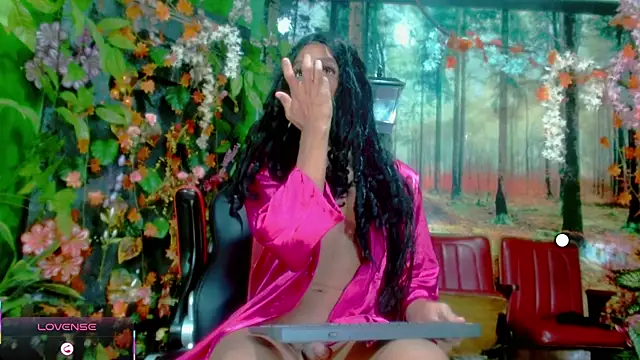 Snapshot of Tait_ chatting on March 6, 3:47 am Tait online show from March 6, 3:47 am