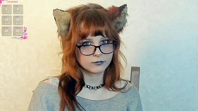 Snapshot of NadaMagby chatting on March 19, 10:41 am NadaMagby online show from March 19, 10:41 am