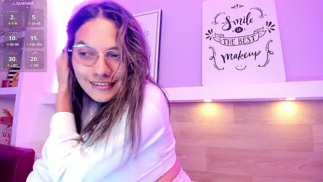 EmmaSanchez  online show from March 30, 7:59 pm