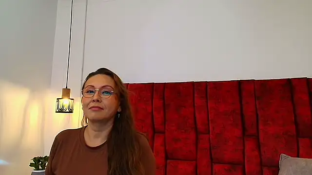  Monaliza  online show from May 16, 12:15 pm