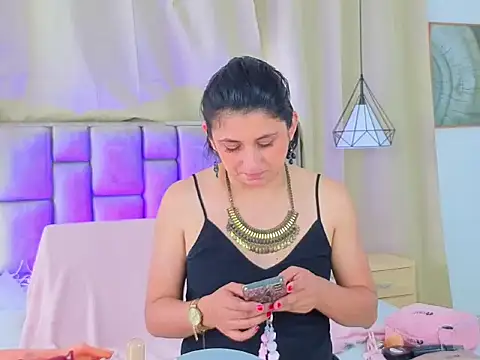 Matildeausten online show from March 19, 7:51 pm