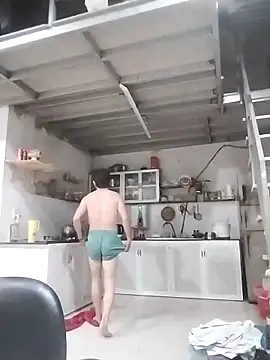 Snapshot of traiwe06 chatting on March 5, 9:49 am traiwe06 online show from March 5, 9:49 am