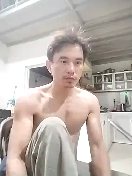 Snapshot of traiwe06 chatting on March 7, 8:39 pm traiwe06 online show from March 7, 8:39 pm