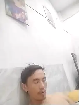 Snapshot of traiwe06 chatting on March 21, 8:30 am traiwe06 online show from March 21, 8:30 am