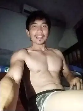 Snapshot of traiwe06 chatting on March 29, 10:59 am traiwe06 online show from March 29, 10:59 am