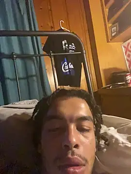 Snapshot of bkigdick225 chatting on March 21, 12:15 am bkigdick225 online show from March 21, 12:15 am