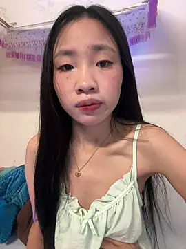 Snapshot of MIABCDZ chatting on July 6, 3:47 am MIABCDZ online show from July 6, 3:47 am