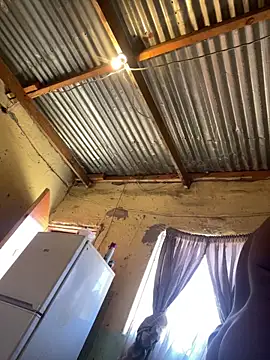 Snapshot of friendlybitch22 chatting on March 10, 11:15 am friendlybitch22 online show from March 10, 11:15 am