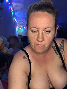 Snapshot of SofiaAmour chatting on May 31, 7:59 pm SofiaAmour online show from May 31, 7:59 pm