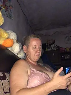SofiaAmour online show from July 30, 6:40 pm