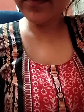 MUSKAN 786786- online show from March 18, 6:38 am