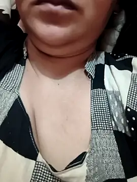 MUSKAN 786786- online show from March 23, 8:07 am