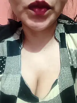 MUSKAN 786786- online show from March 24, 5:07 pm