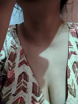 MUSKAN 786786- online show from March 27, 10:26 am