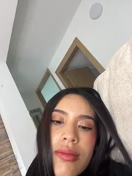 Snapshot of Mia-villalobos chatting on March 24, 2:11 pm Mia-villalobos online show from March 24, 2:11 pm