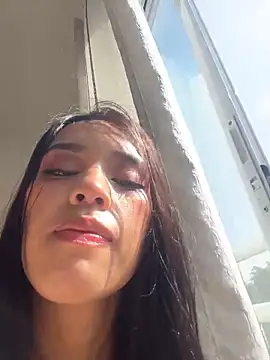 Snapshot of Mia-villalobos chatting on March 26, 2:00 pm Mia-villalobos online show from March 26, 2:00 pm