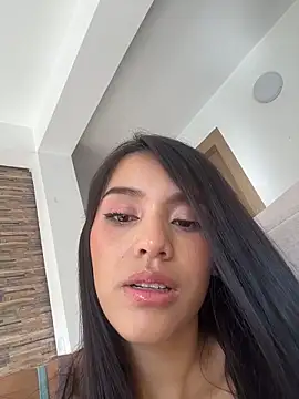 Snapshot of Mia-villalobos chatting on March 28, 2:05 pm Mia-villalobos online show from March 28, 2:05 pm