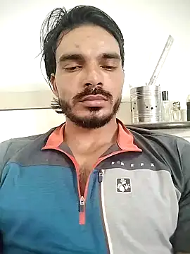 Snapshot of Rocky_boy4 chatting on March 8, 8:07 am Rocky boy4 online show from March 8, 8:07 am