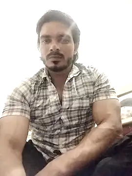 Snapshot of Rocky_boy4 chatting on March 18, 6:11 pm Rocky boy4 online show from March 18, 6:11 pm