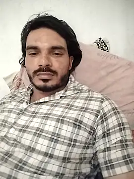 Snapshot of Rocky_boy4 chatting on March 19, 7:23 am Rocky boy4 online show from March 19, 7:23 am