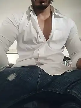 Snapshot of Rocky_boy4 chatting on July 20, 7:22 am Rocky boy4 online show from July 20, 7:22 am