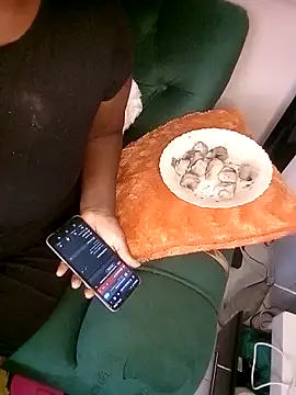 Snapshot of gomo22 chatting on March 12, 7:58 am gomo22 online show from March 12, 7:58 am