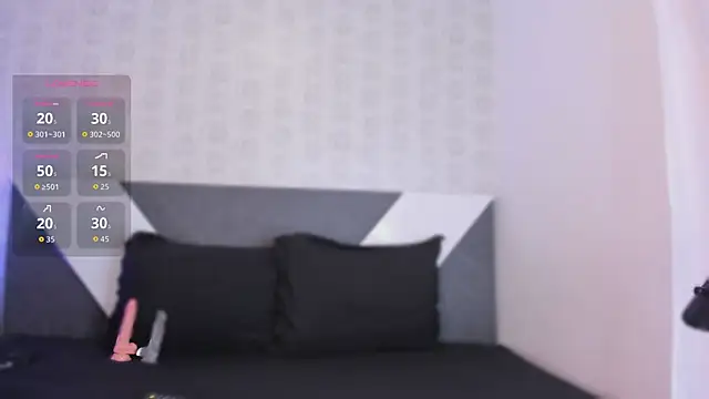 Snapshot of Lulu_Mei_ chatting on March 28, 11:43 am Lulu Mei online show from March 28, 11:43 am