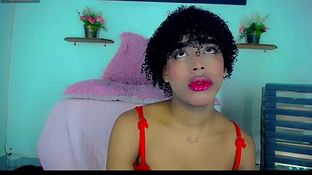 Snapshot of Nashla_D_- chatting on March 7, 5:04 am Nashla D - online show from March 7, 5:04 am