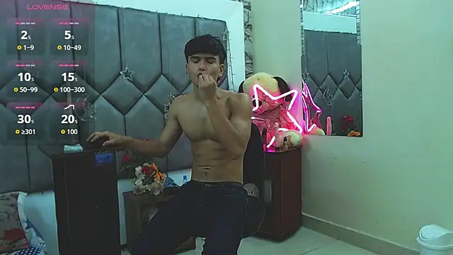 Snapshot of Steve_Hotman chatting on March 26, 12:33 pm Steve Hotman online show from March 26, 12:33 pm