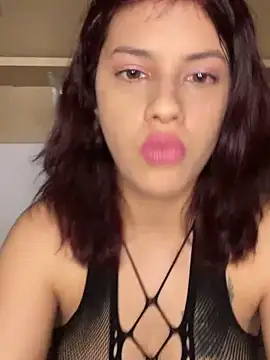 MommySexxy23 online show from March 25, 7:20 pm