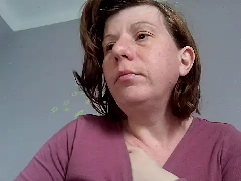 Snapshot of alicexox0 chatting on March 16, 8:51 am alicexox0 online show from March 16, 8:51 am