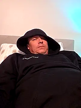 Snapshot of DoggiiDick chatting on March 11, 5:19 pm DoggiiDick online show from March 11, 5:19 pm