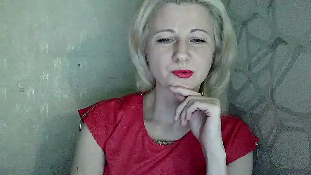 Snapshot of Katerina-Kissa chatting on March 25, 6:58 pm Katerina-Kissa online show from March 25, 6:58 pm