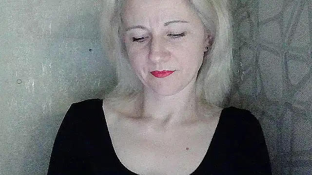 Snapshot of Katerina-Kissa chatting on March 27, 7:02 pm Katerina-Kissa online show from March 27, 7:02 pm