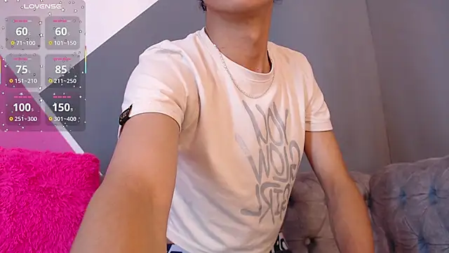 Snapshot of Lord_Tayron chatting on March 6, 3:03 am Lord Tayron online show from March 6, 3:03 am