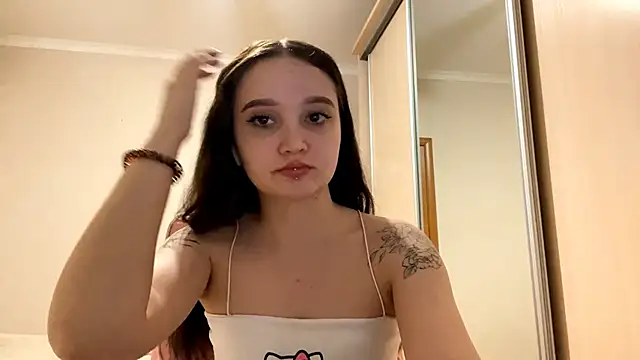 Snapshot of TrulaPhay chatting on March 16, 3:16 pm TrulaPhay online show from March 16, 3:16 pm