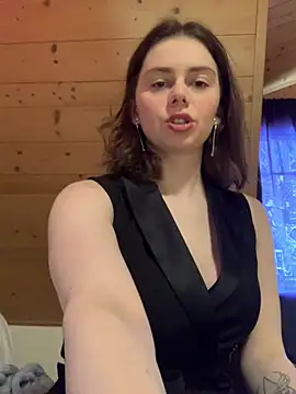 VelvetChloe online show from March 11, 12:00 pm