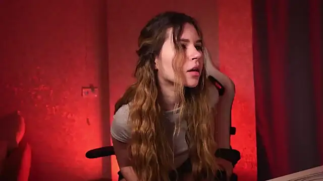 kissandtouch online show from March 11, 5:30 pm