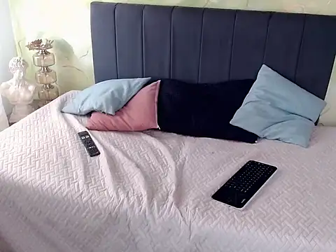 abraham xo online show from March 17, 1:03 pm