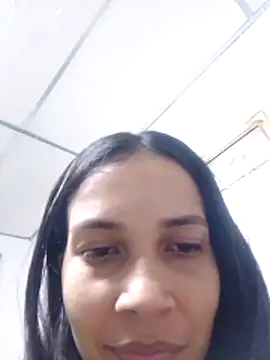 Snapshot of BiancaRoyale chatting on April 30, 7:58 am BiancaRoyale online show from April 30, 7:58 am