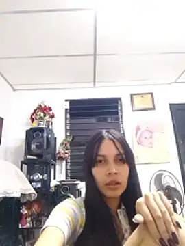 Snapshot of BiancaRoyale chatting on May 29, 8:23 am BiancaRoyale online show from May 29, 8:23 am