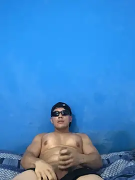 Snapshot of turromisterioso chatting on February 28, 7:48 pm turromisterioso online show from February 28, 7:48 pm
