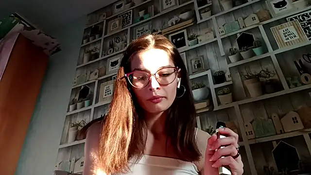 Snapshot of JInaMillsap chatting on March 12, 8:09 am JInaMillsap online show from March 12, 8:09 am