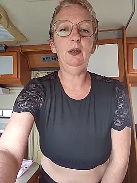 Snapshot of lescoquinsdu40 chatting on March 10, 2:44 pm lescoquinsdu40 online show from March 10, 2:44 pm