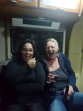 Snapshot of lescoquinsdu40 chatting on March 20, 9:41 pm lescoquinsdu40 online show from March 20, 9:41 pm