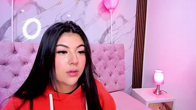 Snapshot of AbrilQuintana_ chatting on March 21, 11:26 am AbrilQuintana online show from March 21, 11:26 am