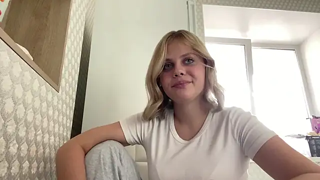 RoyalNovaX online show from March 21, 12:21 pm