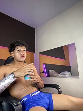 james lee2 online show from March 31, 7:25 pm