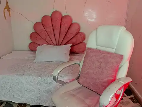 Snapshot of GabyOwenss chatting on March 28, 9:58 pm GabyOwenss online show from March 28, 9:58 pm