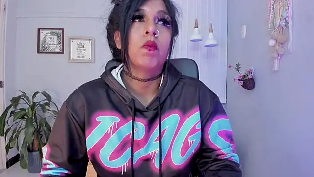 Snapshot of Nahomy_Collins_ chatting on March 7, 7:22 pm Nahomy Collins online show from March 7, 7:22 pm